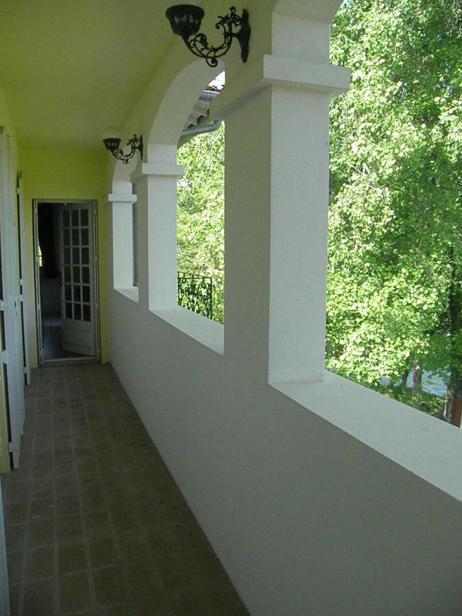 L'Escalere Bed & Breakfast Arnaud-Guilhem Exterior foto